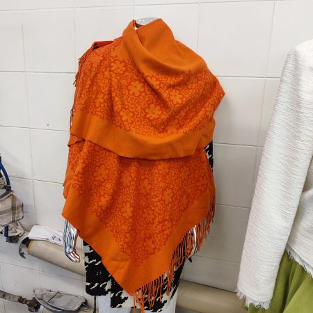 Farbfrohes Poncho