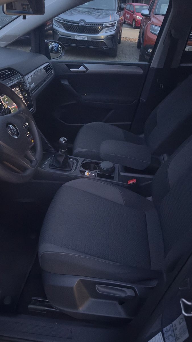 VW Automobili: VW Touran 1.6 TDI Bluemotion – Usato da Eiken venduto da ric_xkv8 5