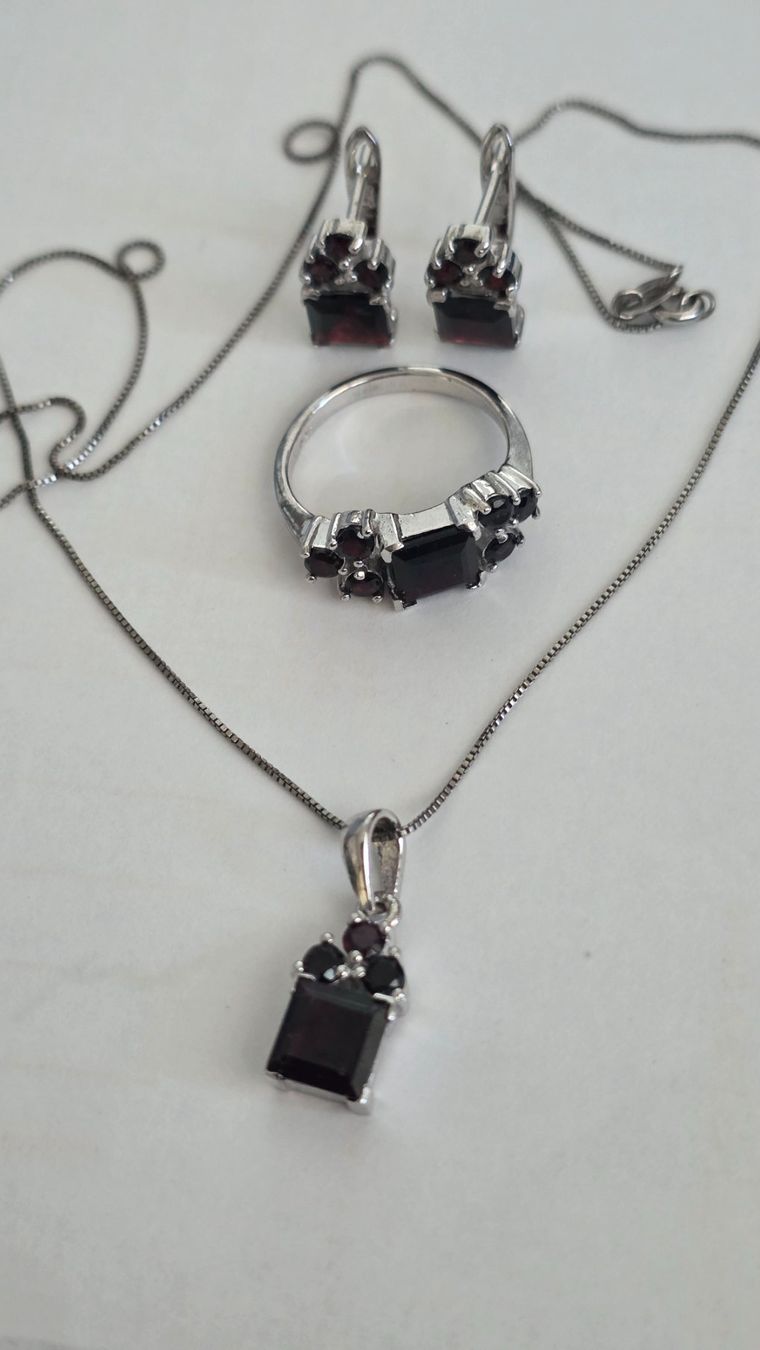 Altri gioielli: Wunderschönes Schmuckset, Ring, Kette, Ohrringe Silber 925 – Usato da Wittenbach venduto da rose_rosi