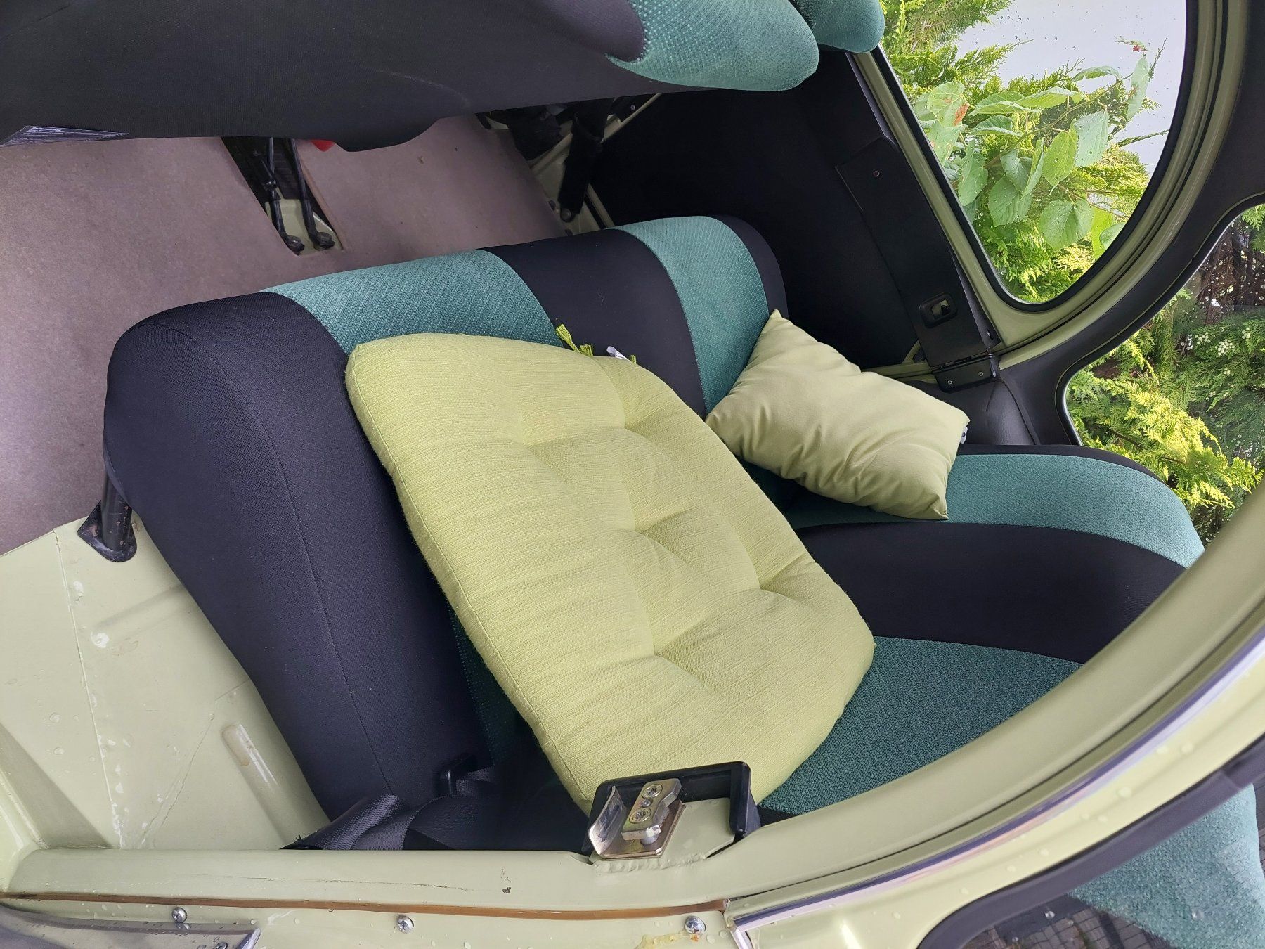 Citroën Automobili: Citroen 2cv6 Veteranengeprüft – Usato da Elgg venduto da Oldie67 6