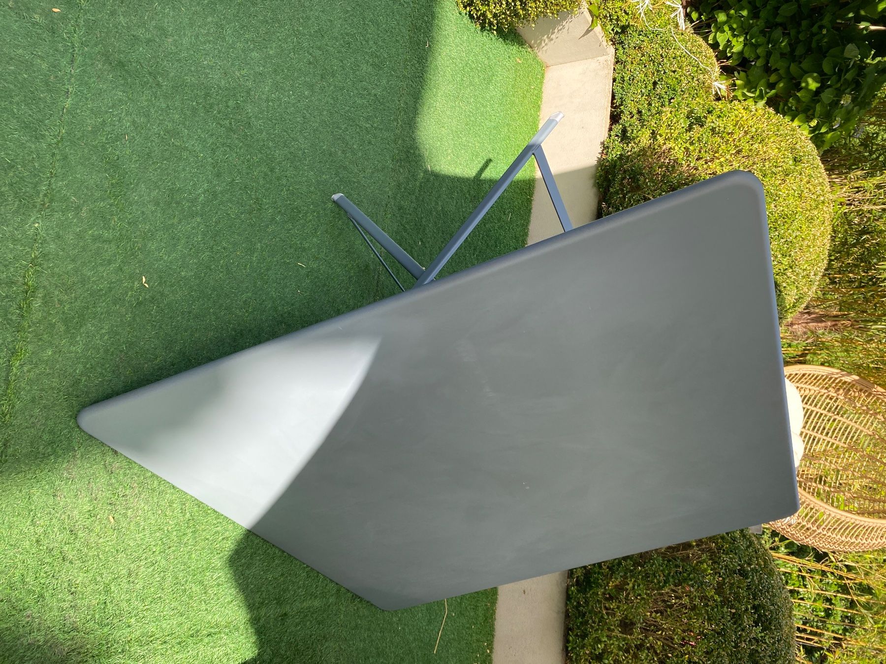 Fermob Tische: Table de jardin Fermob – Gebraucht aus Founex von hel_f5lx 3