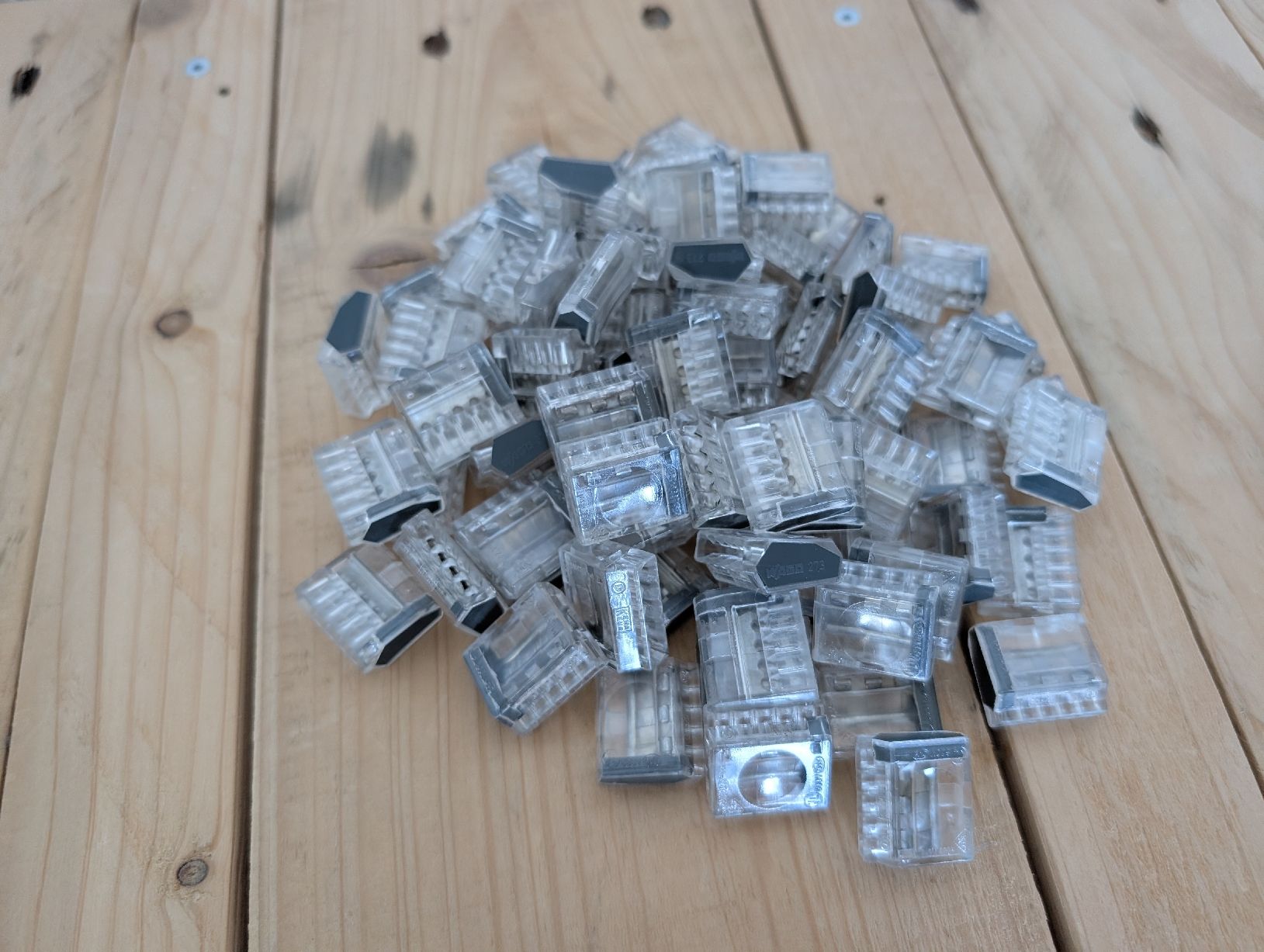 Wago Componenti elettronici: Diverse WAGO-Klemmen – Usato da Buttwil venduto da Sadusk 3