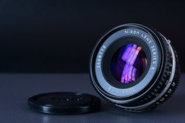 Nikon 50mm f/1.8