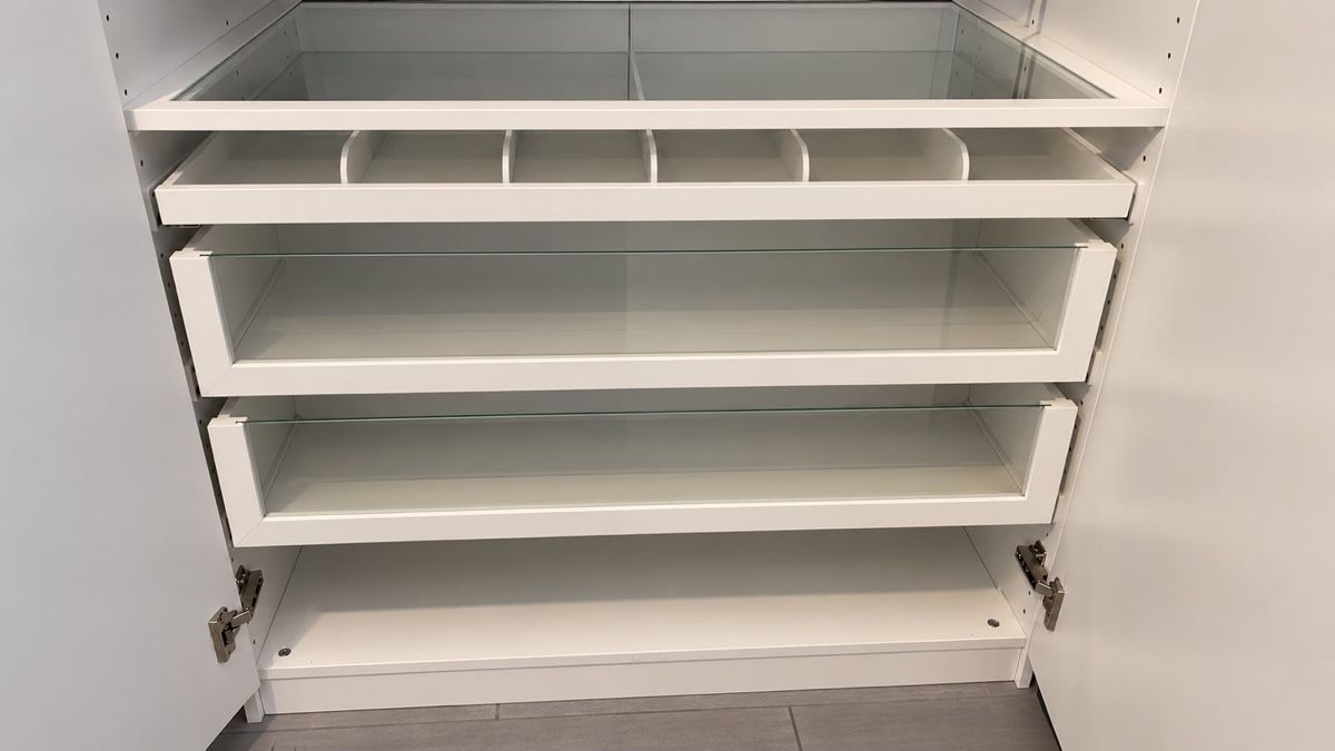 Ikea Armoires: Schrank  – D'occasion à Unterengstringen par sonyboy2611 2