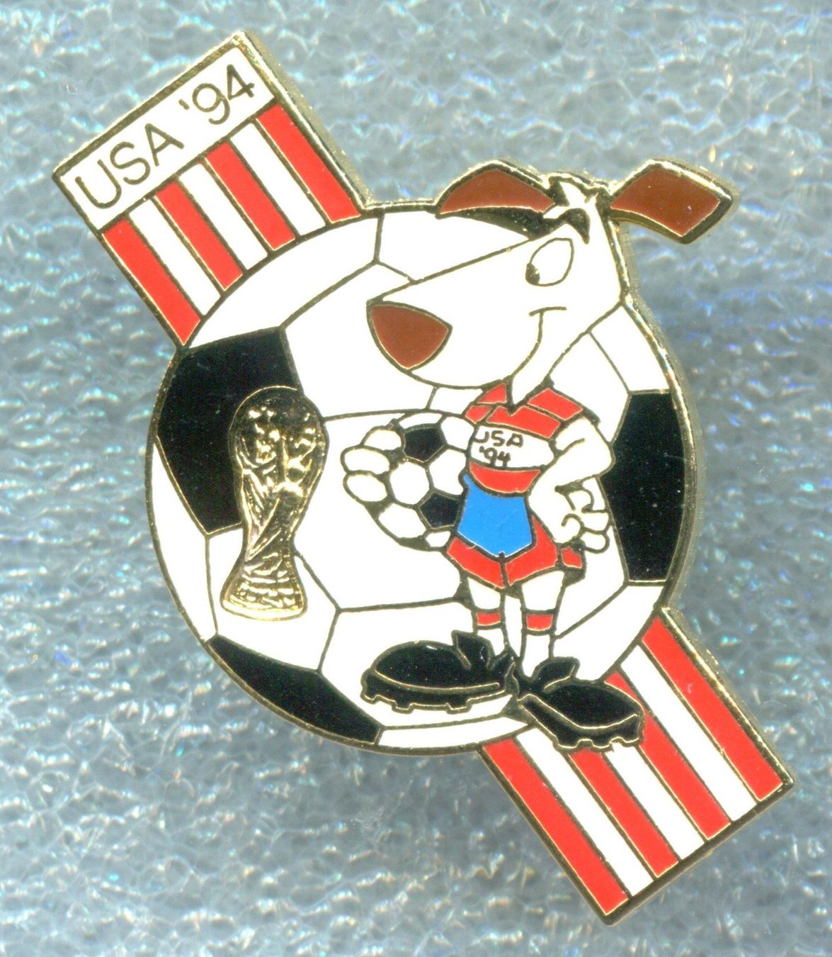 Fifa Plaketten & Abzeichen: FIFA  WM '94 USA  Maskottchen – Gebraucht aus Winterthur von Sammleroase