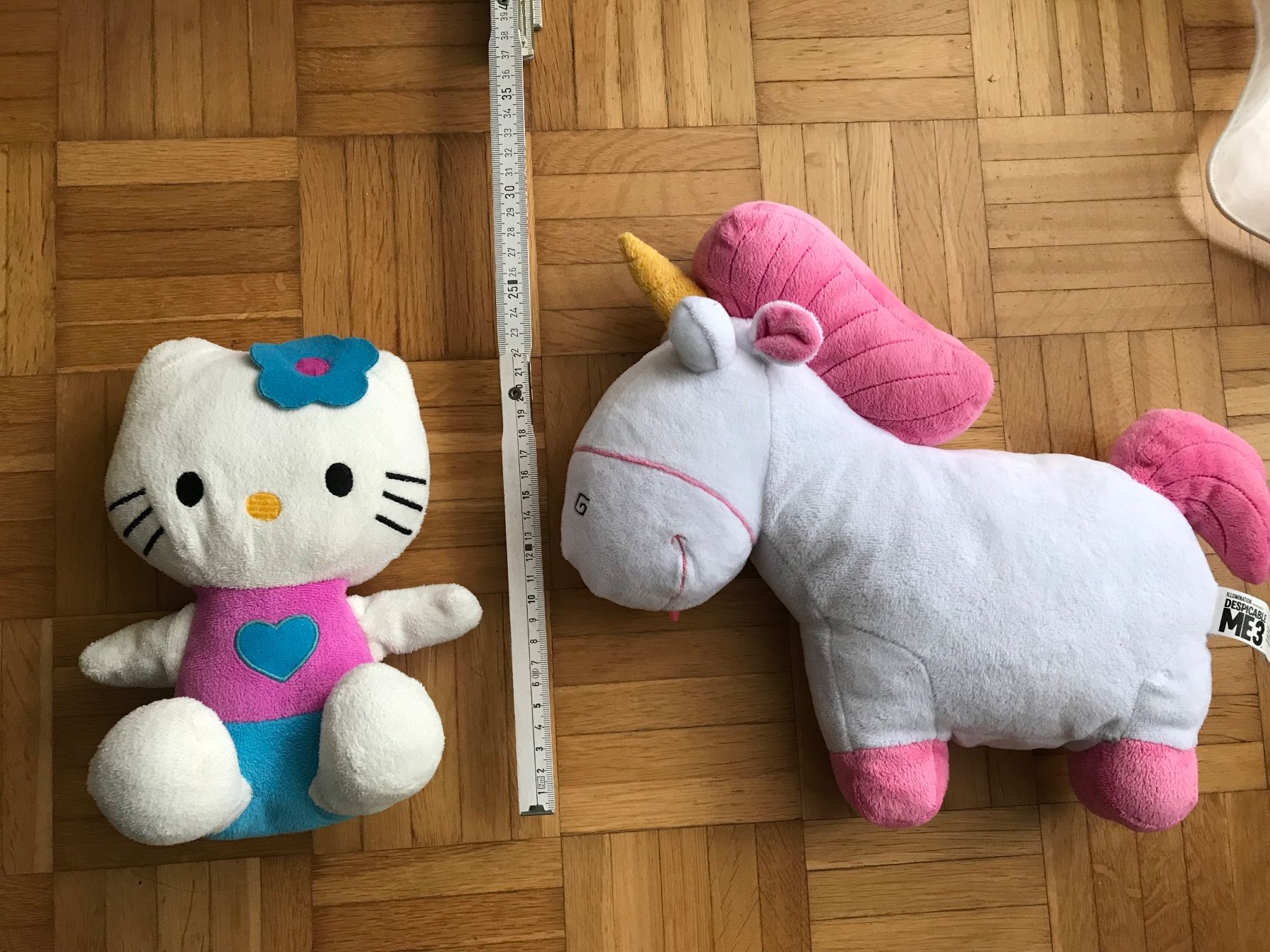 Hello Kitty Giocattoli: Plüschtier Hello Kitty + Einhorn (Despicable Me 3) – Usato da Emmenbrücke venduto da Hathor123 2