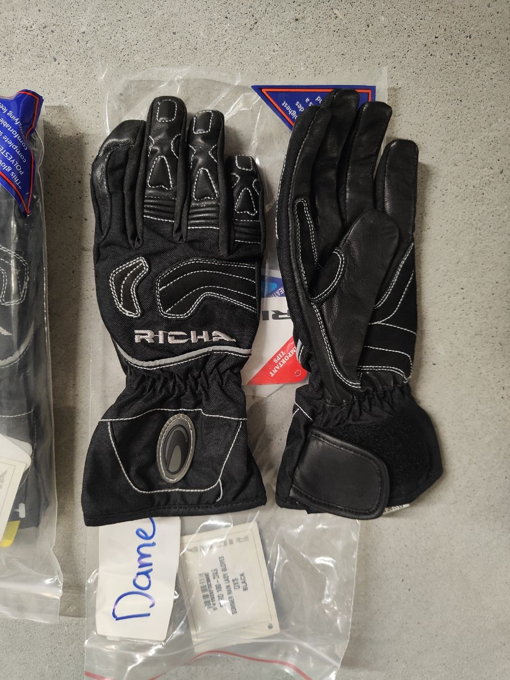 Guanti & manicotti: Motorrad Handschuhe  – Nuovo e nell'imballaggio originale da Flims-Waldhaus venduto da NickY30