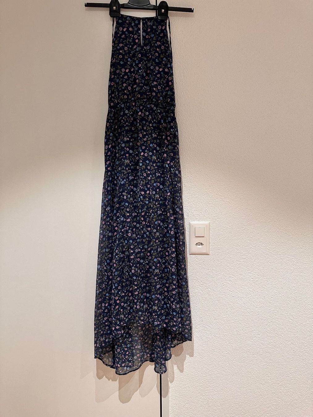 Abercrombie Kleider: Sommerliches Maxikleid mit Blumenmuster, Grösse S/36 – Gebraucht aus Tuggen von wollistar