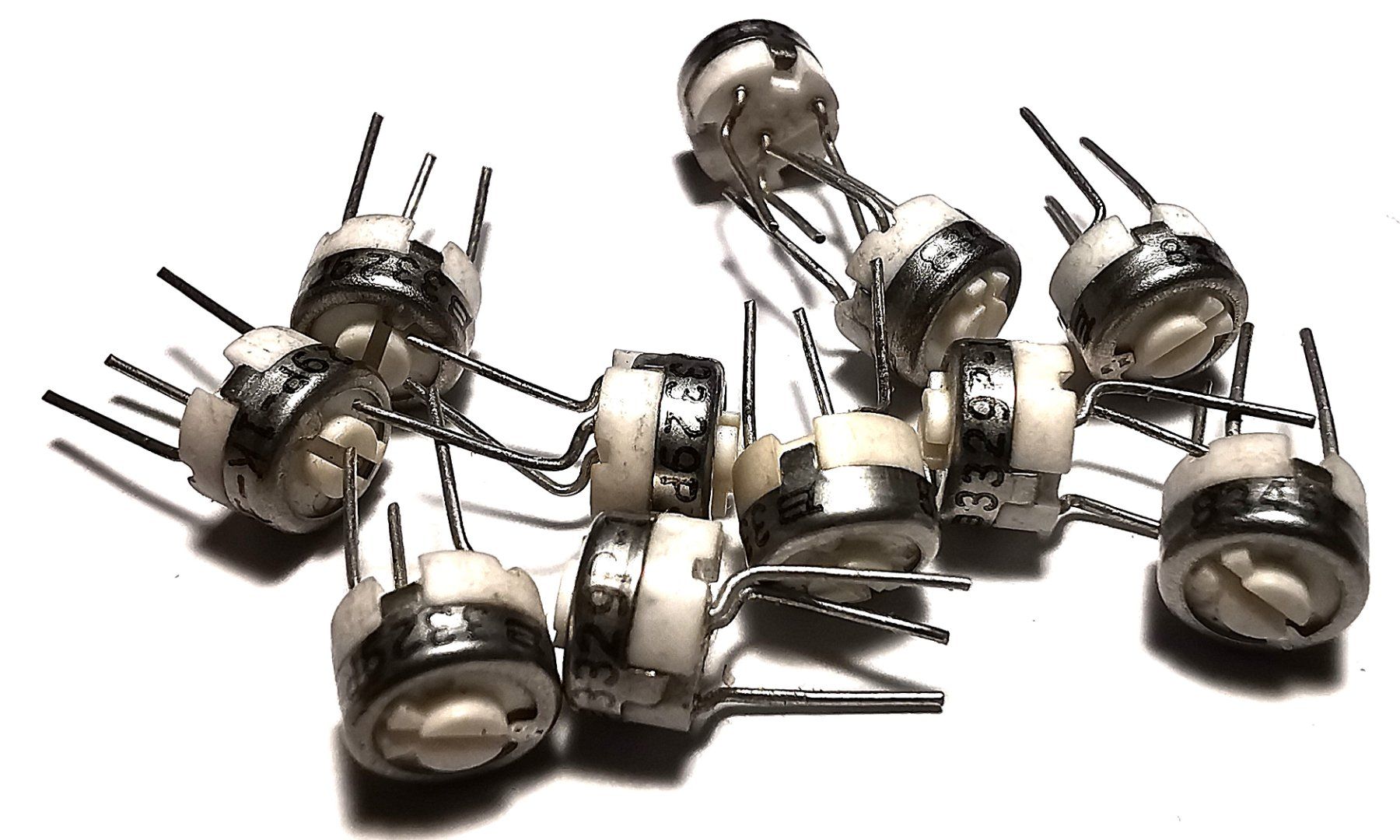 Componenti elettronici: Bourns Trimmpot 10 kOhm – Nuovo (secondo la descrizione) da Oberwangen b. Bern venduto da Vittorio0