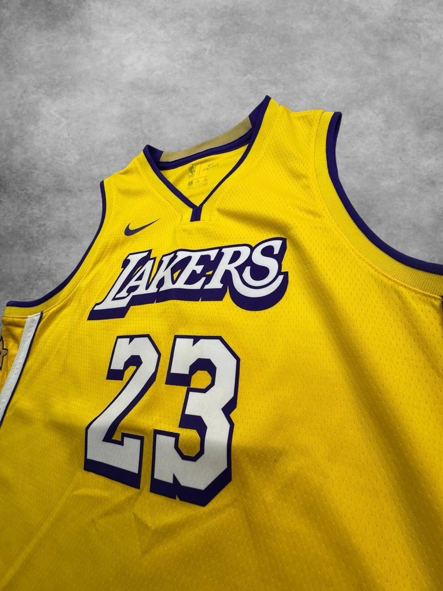 Nike Canottiere & Pantaloni: Nike NBA lebron james jersey – Usato da Erlinsbach SO venduto da TogaResell 1