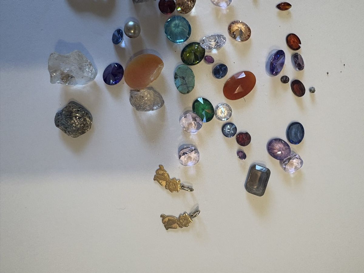 Altri gioielli: Steine von Schmuck mix  – Usato da Murten venduto da Tzaugg 2
