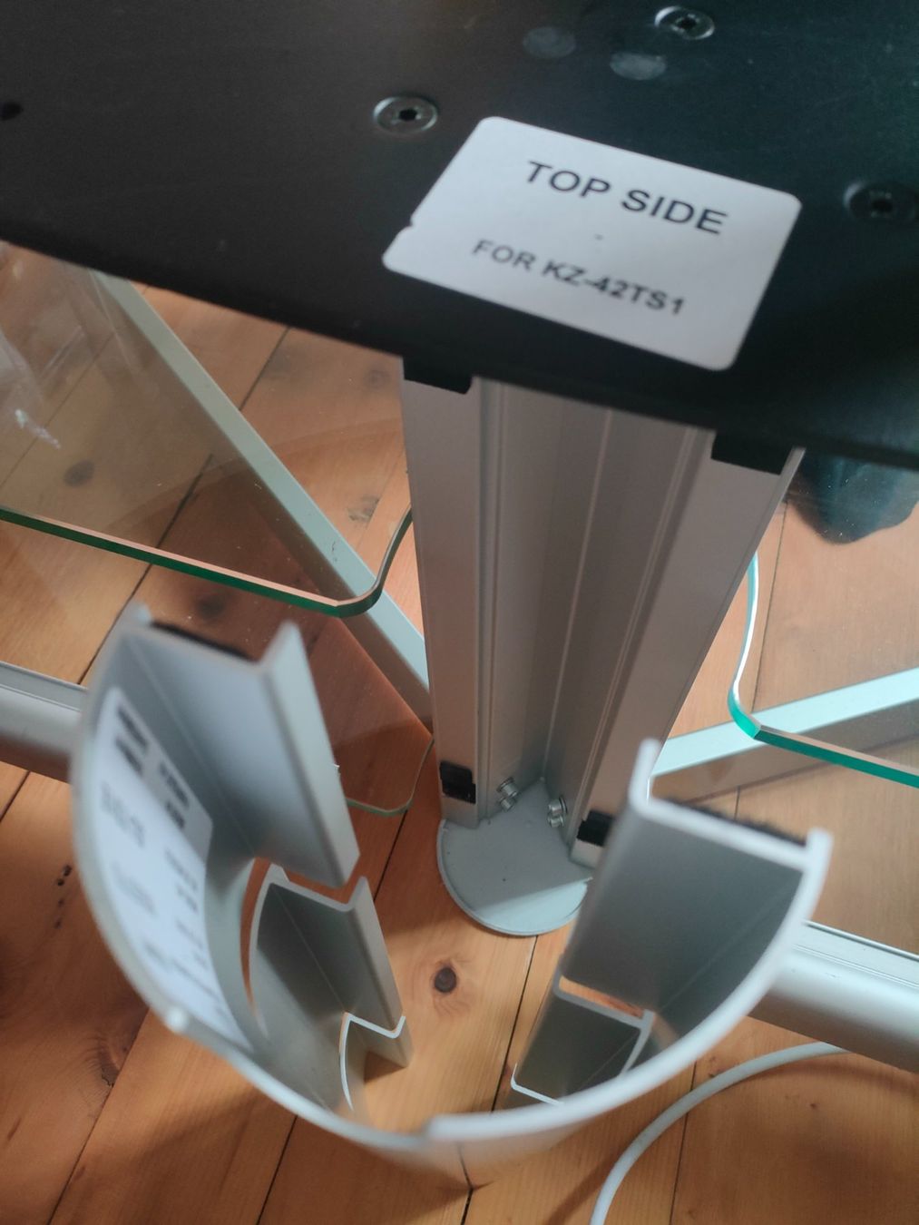 TV Möbel: TV Rack Glas Möbel Fernsehmöbel Sony – Gebraucht aus Liebefeld von ring136 6