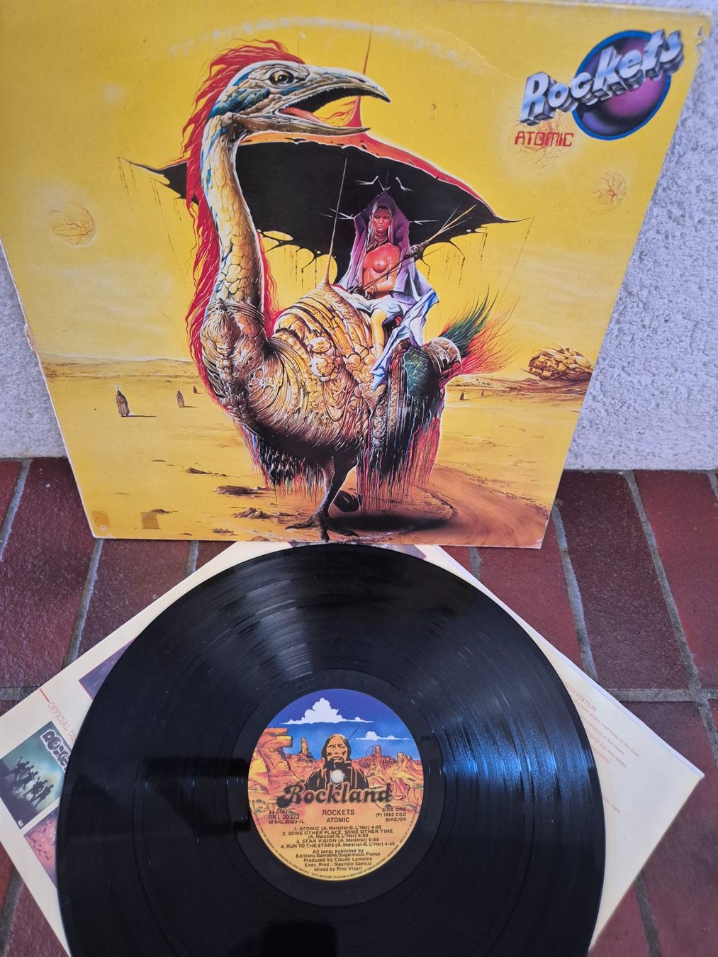 Vinyles: ROCKETS - ATOMIC (1982) – D'occasion à Aldesago par rug_9jtb