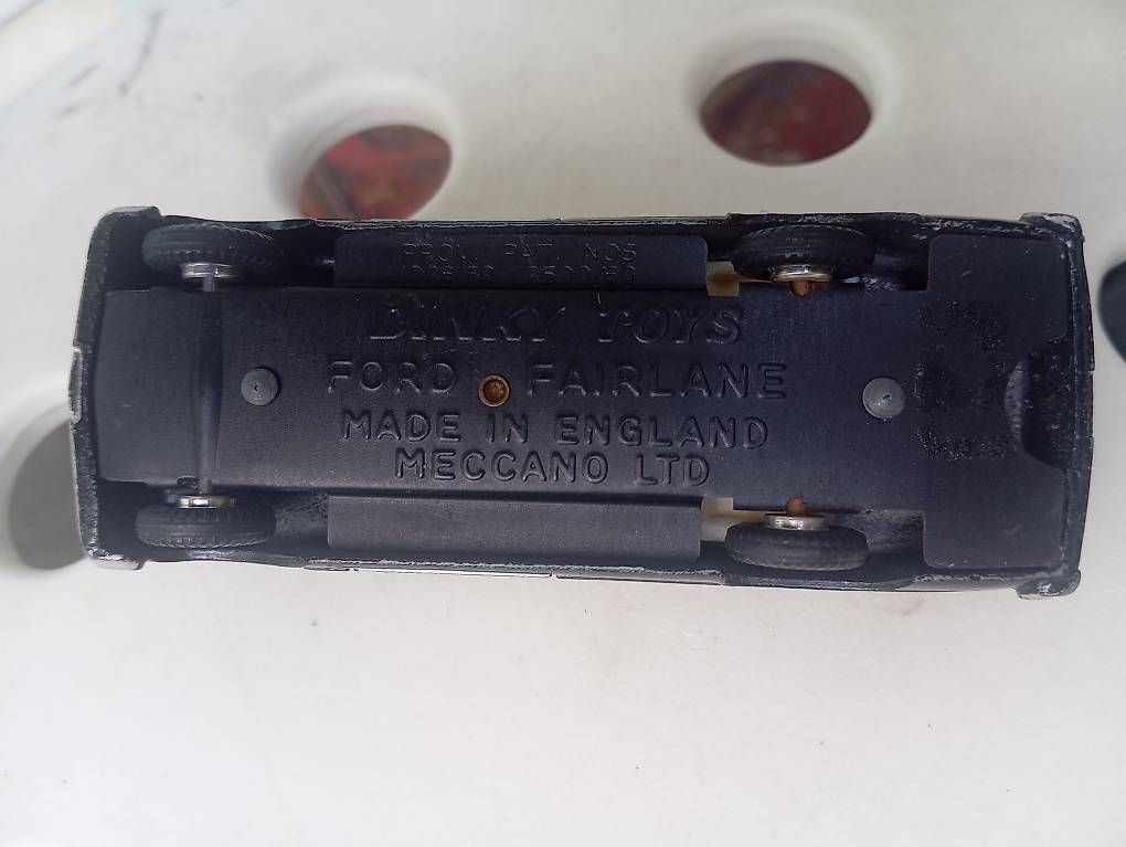 Dinky Toys Modellini d'auto: Ford fairlane Police – Usato da Basel venduto da Petergunn 3