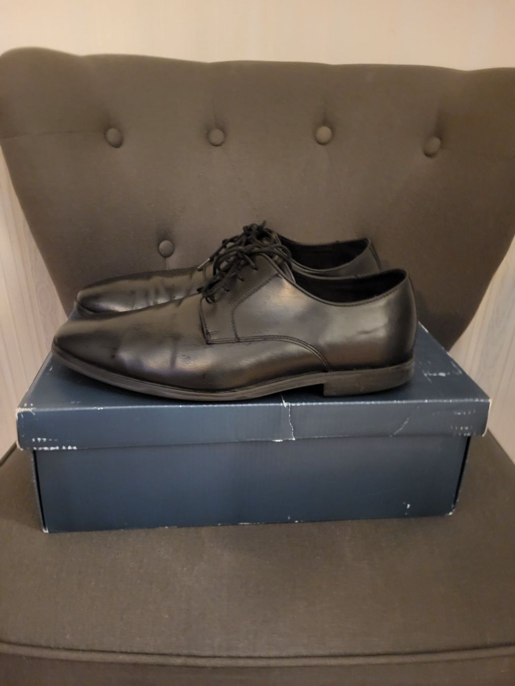 Scarpe da uomo: Chaussures Richelieu HM - taille 43. – Usato da Perly venduto da Flemprod01 2