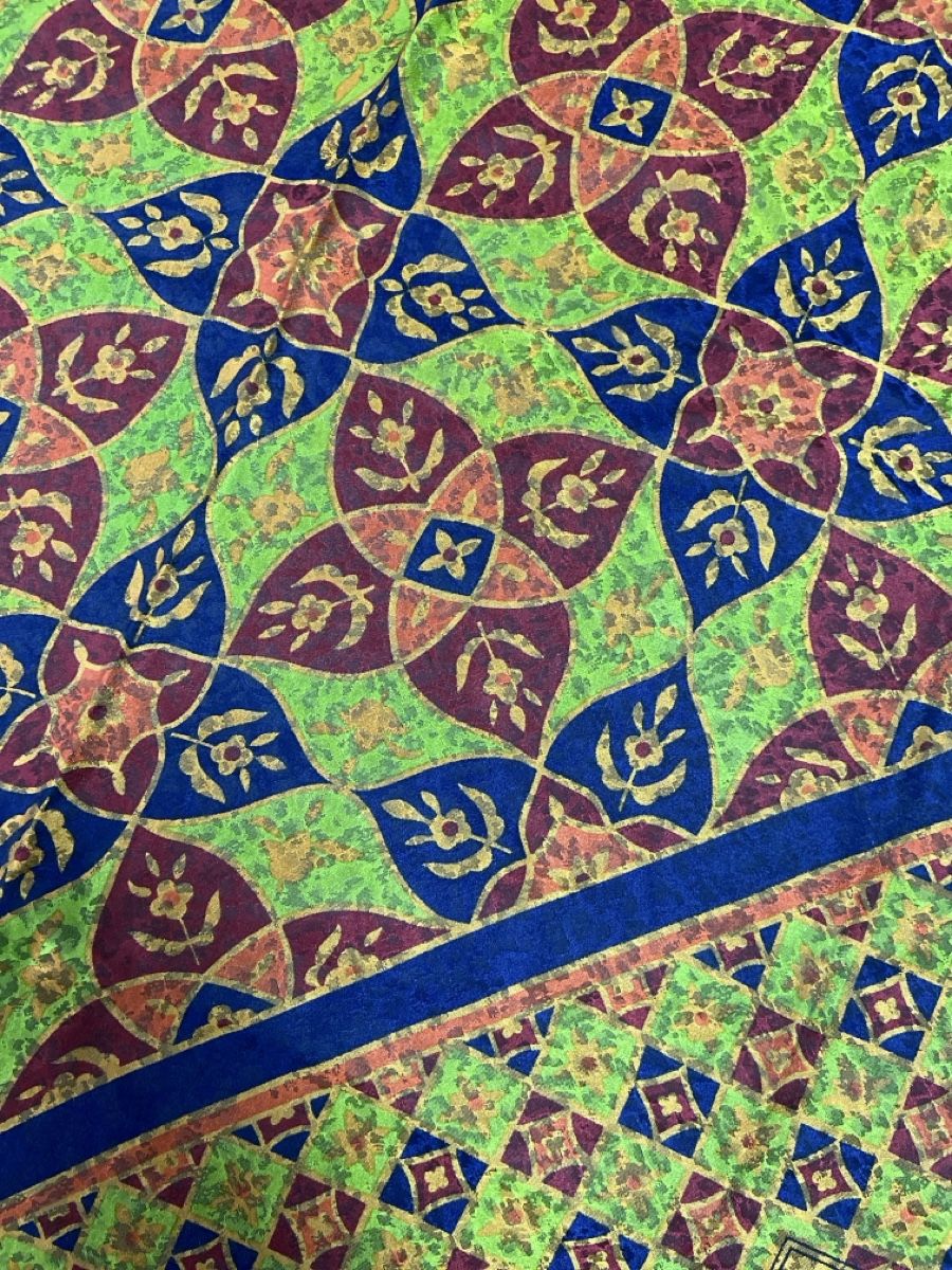 Saint Laurent Foulards, Tücher & Schals: Foulard Yves saint Laurent – Gebraucht aus Montreux von Perledor 6