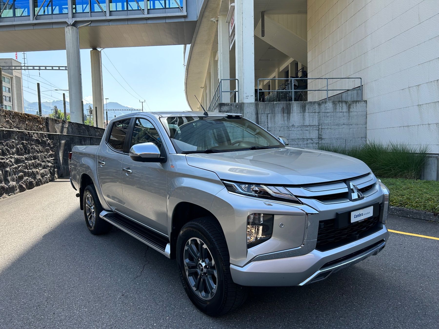 Mitsubishi Automobili: MITSUBISHI L 200 2.2 Diamond Double Cab  **PICK-UP SÖPP** – Usato da Hasle LU venduto da Mroeoesli0 2