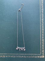 Verspielte Silberkette / Collier mit Charms