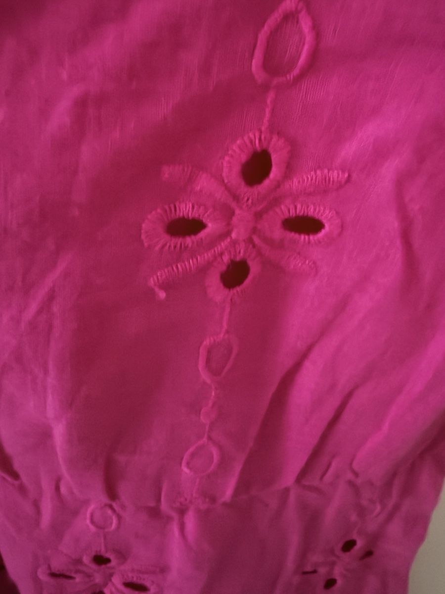 Vestiti & Gonne: Robe Loevia rose brodée taille 6 ans  – Usato da Lausanne venduto da mik_l5py 2