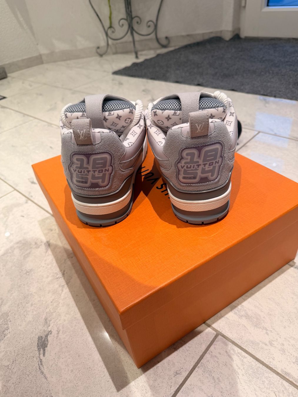 Louis Vuitton Chaussures hommes: Louis Vuitton Skates – Neuf avec emballage d'origine à Oensingen par bingelij 3
