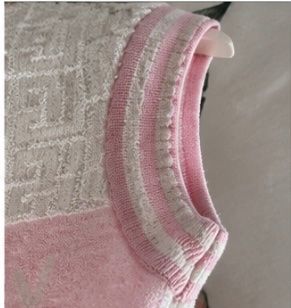 Balmain Tops: Balmain Strickweste rosa beige Grösse 36 – Neuf (Voir description) à Oberengstringen par genita2279 4
