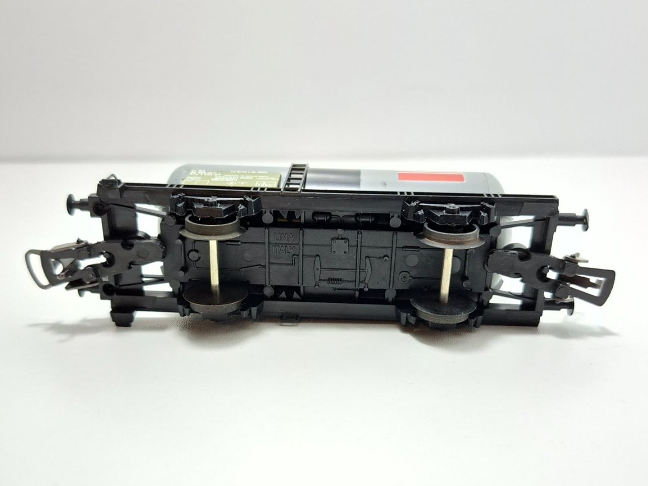 Lima Modellini di ferrovie: LIMA H0 Tankwagen "AVIA" – Usato da Fulenbach venduto da jueny 3