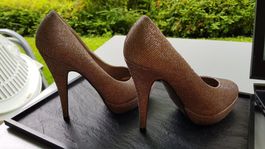 Eleganter Damenschuh - Gold/silber -  Gr. 37    /  70