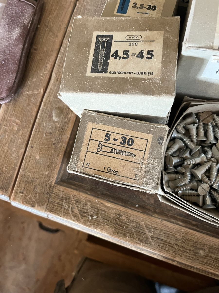 Alle Werkzeuge: Schlitzschrauben  – Neu und originalverpackt aus Unterterzen von Barbara_Giger 5