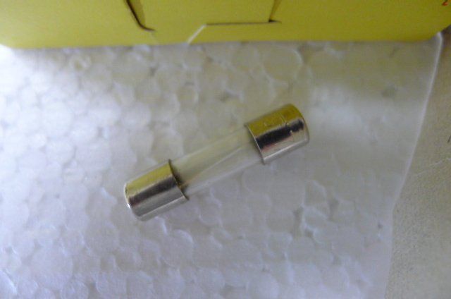 Composants électroniques: Sicherung 7.5 A neu in Originalverpackung – Neuf avec emballage d'origine à Steffisburg par Gswiss 1