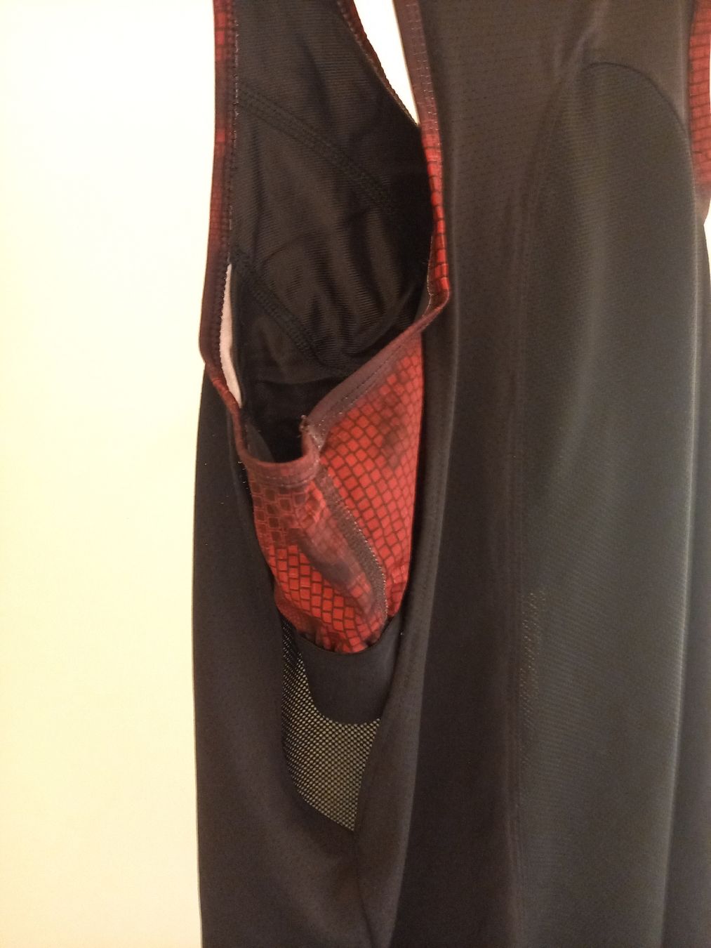 Decathlon Tops: Débardeur de sport – Gebraucht aus Courtelary von ana_nt6s 2