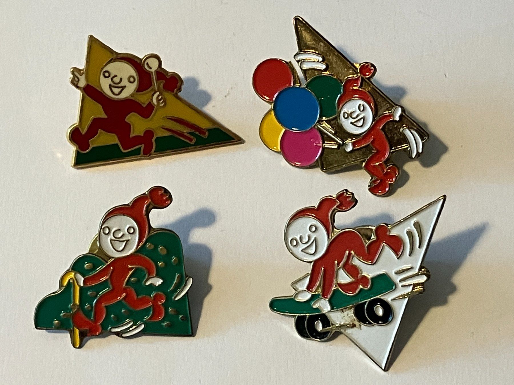 Placchette & Badge: 4 Pin Knorrli – Usato da Basel venduto da djwwpp