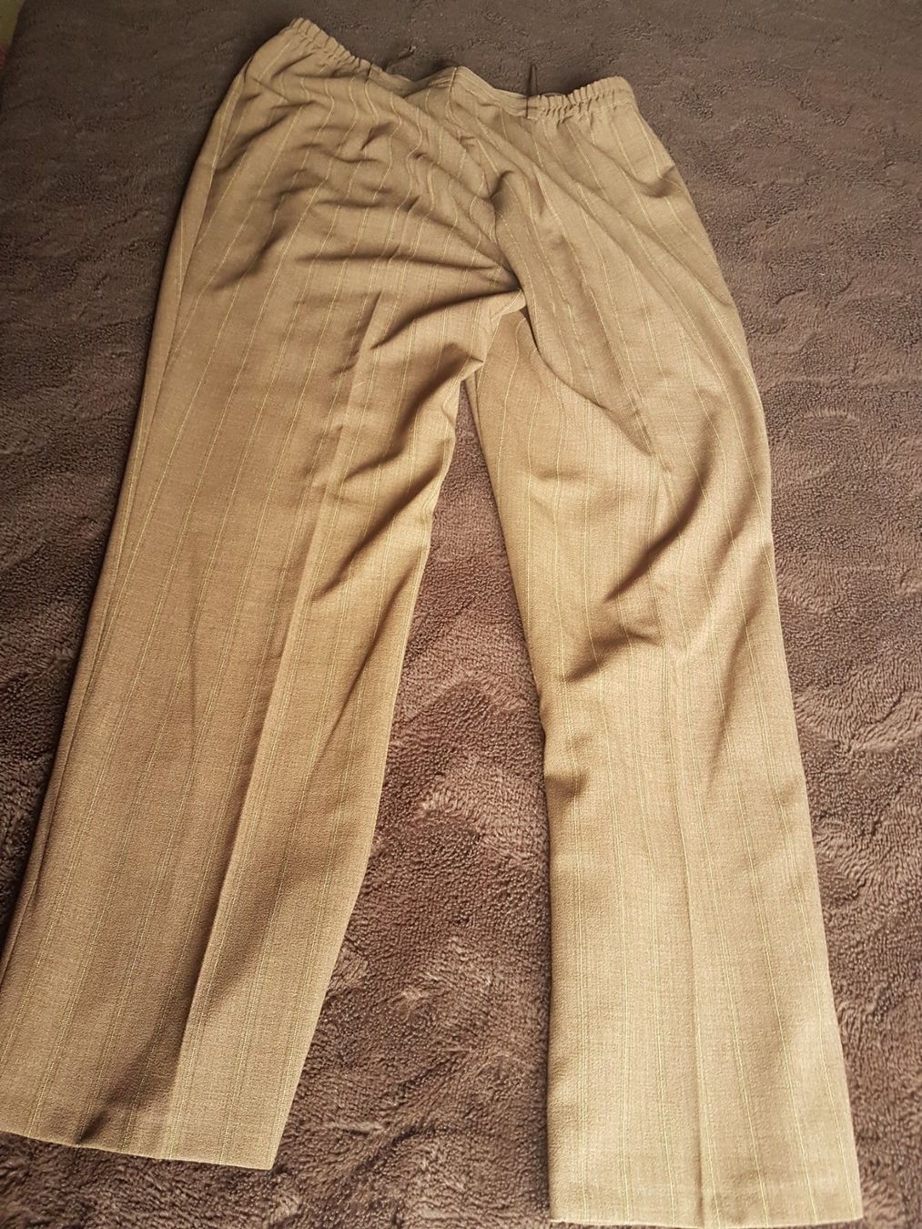Pantaloni: Pantalon taille 42 – Usato da Villiers venduto da san_jn5w 7