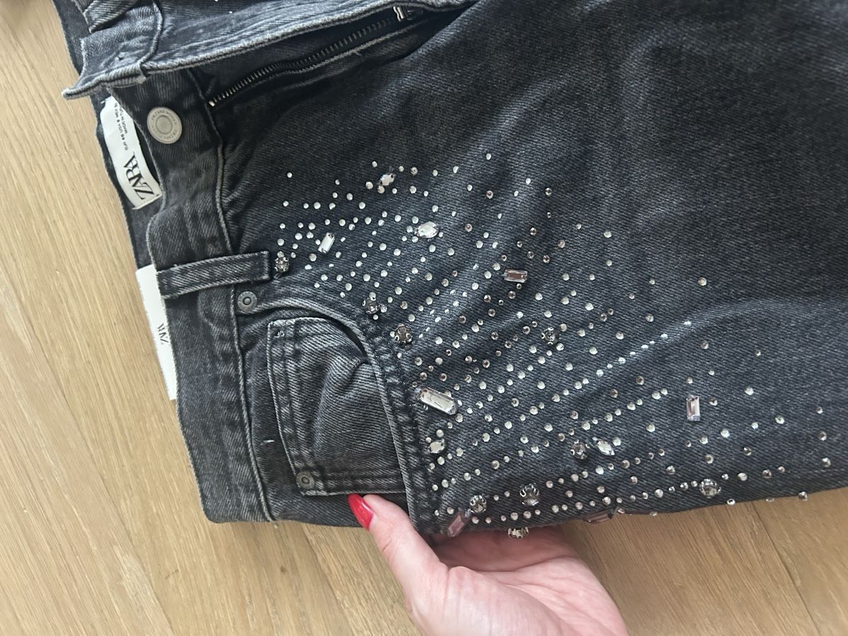 Zara Jeans: ZARA Jeans Embellished NEW – Nuovo e nell'imballaggio originale da Fällanden venduto da mar_v6pd 3