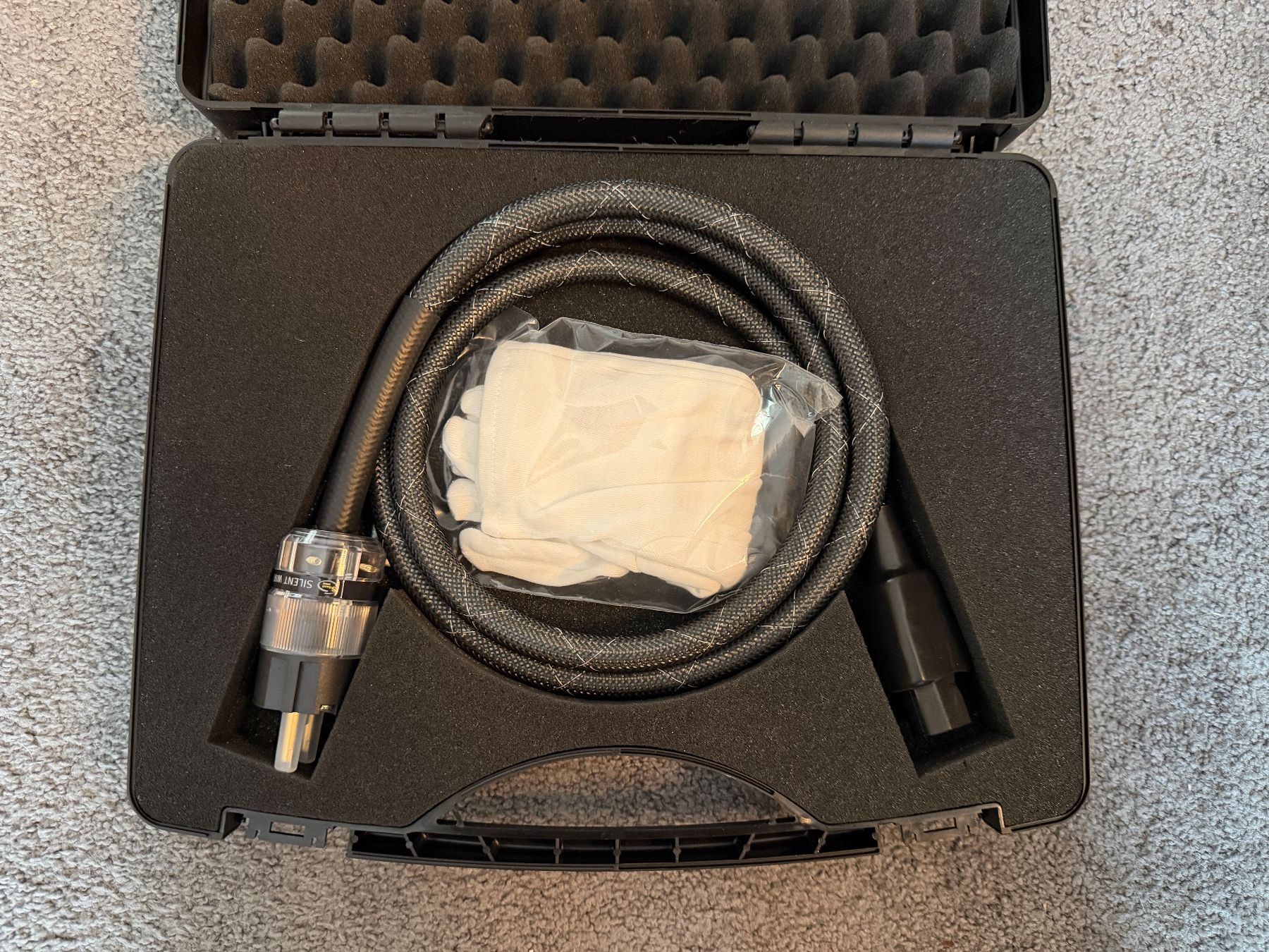 Kabel: Stromkabel Silent Wire Powercord 1,5 Meter Netzkabel – Gebraucht aus Horgen von Auction-Kings 2