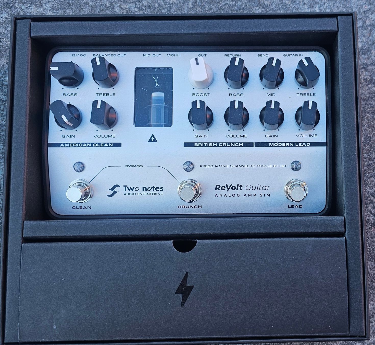 Amplificateurs: Two notes Revolt analog amp sim – D'occasion à lausanne par desertbg 1