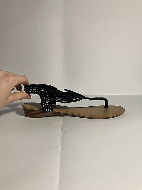 Chaussures femmes: Sandalen mit Strasssteinen – D'occasion à Winterthur par emi_2dmb 2
