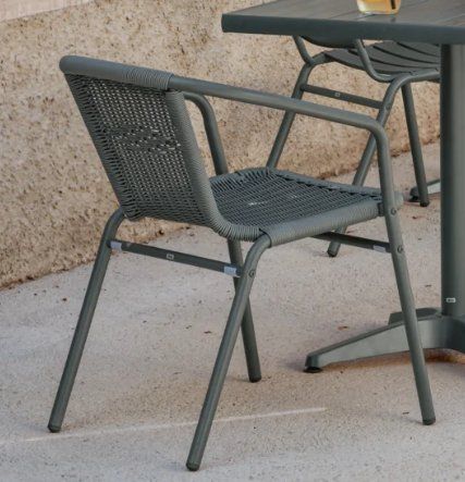 Bequeme Flechtstühle für Garten, Terrasse oder Restaurants Kaufen auf