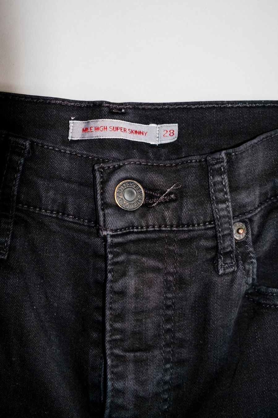 Levi's Jeans: SPRING SALE: Levi's Jeans Gr. 28 – Gebraucht aus Zürich von pinkmilkyway 1