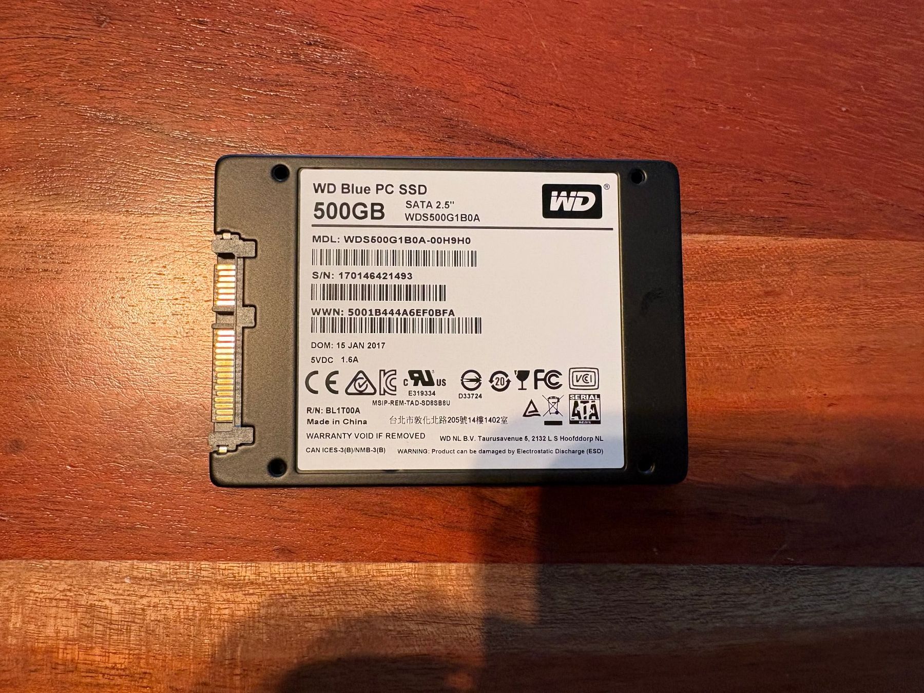 Western Digital Dischi rigidi: WD Blue 500GB 2.5" SATA-III SSD – Nuovo (secondo la descrizione) da Amriswil venduto da hardware_uschi