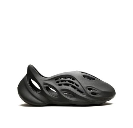ADIDAS - Yeezy Foam Runner "Carbon" sandals size: 9
