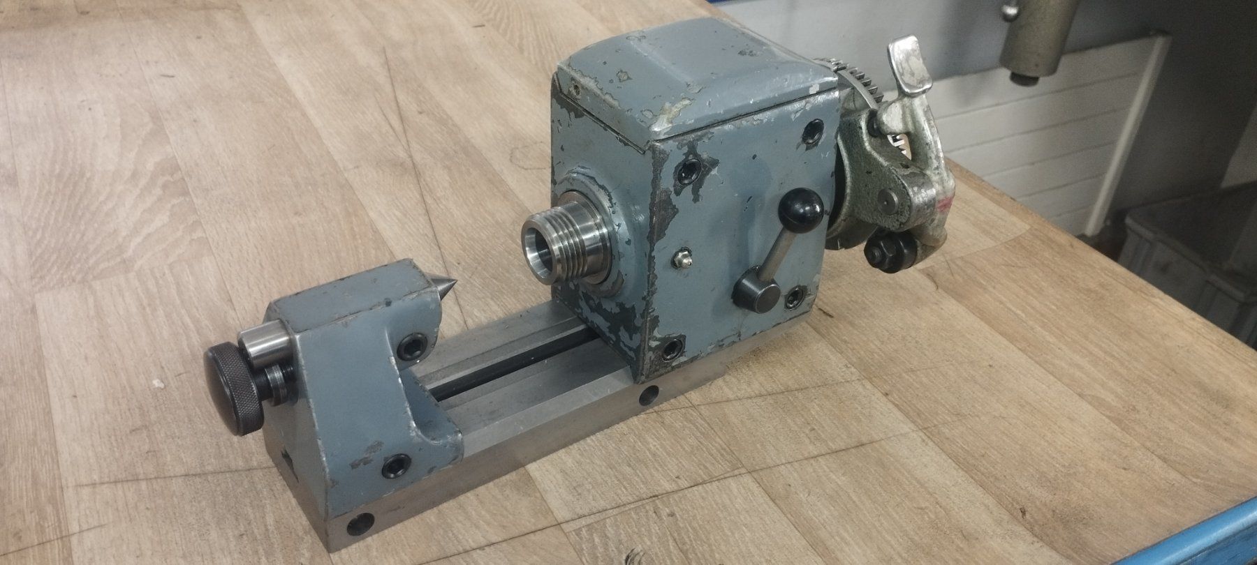 Schaublin Altro per industria metallurgica: Ensemble diviseur Schaublin W20 sur table profil 102 – Usato da Le Lieu venduto da Watch_Mike_Ing