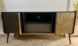 Sideboard schwarz mit Messing-Applikationen