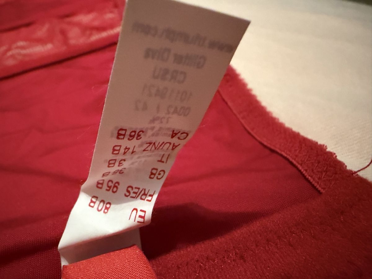 Triumph Biancheria intima: Triumph BH /Korsett rot, Grösse 80B - – Nuovo (secondo la descrizione) da Rapperswil SG venduto da meg_gh8h 1