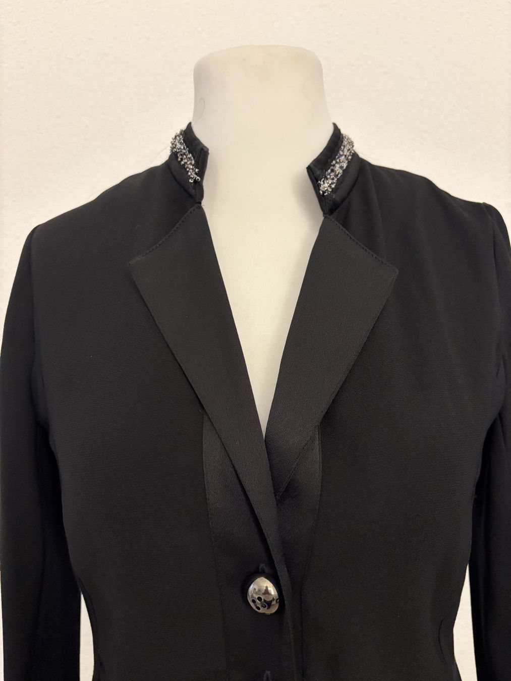 Giacche: Damen Abendjacke Grösse 40/42 – Usato da Unterterzen venduto da gig_29x8 2