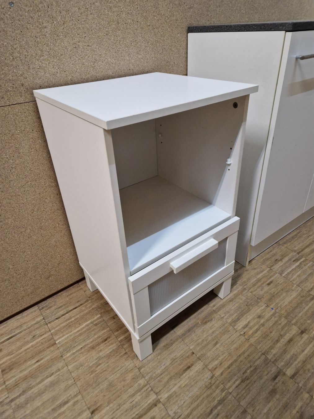 Armadi: Badezimmerschränke 2 Sideboard – Usato da Wädenswil venduto da verebe 4