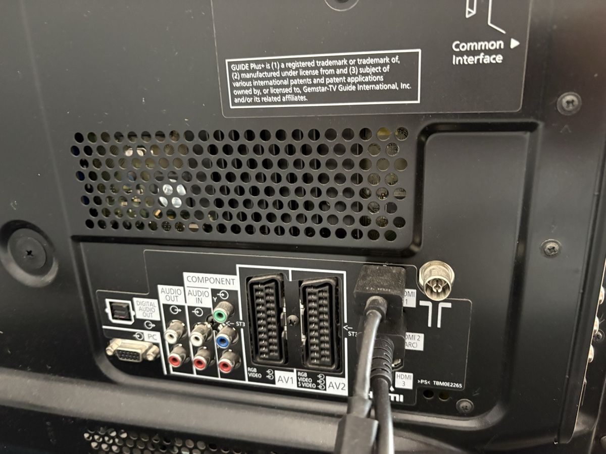 Panasonic Televisori: Panasonic Fernseher – Usato da Berikon venduto da Herrmueller12 3