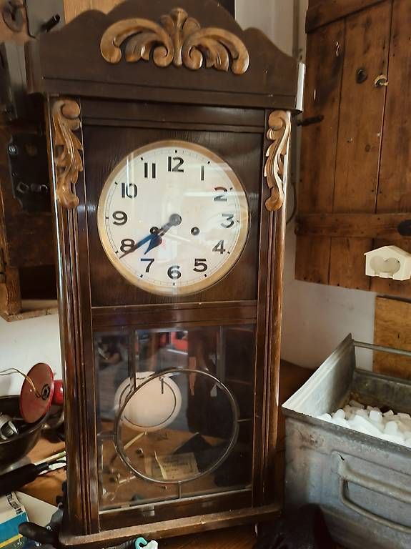 Stand- & Wanduhren: Wanduhr alt – Gebraucht aus Schaffhausen von Airsue