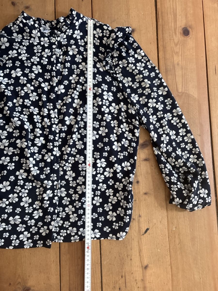 Camicette: Bluse mit Blumenmuster, Grösse 38 – Usato da Münchwilen TG venduto da BBJO 4