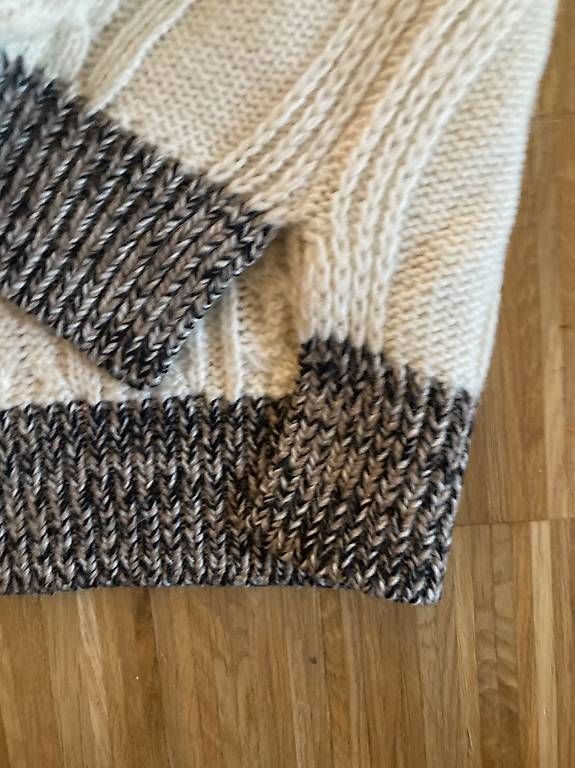 Ganni Pullover & Sweatshirts: Ganni Strickpullover, Grösse S/M, Top Zustand! – Gebraucht aus Zürich von rundeshaus1 4