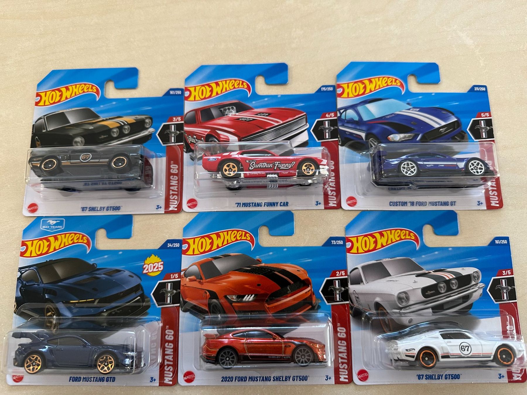 Hot Wheels Modellini d'auto: Hot Wheels - Mini Sammlung - Mustang 60 aus 2025 – Nuovo (secondo la descrizione) da Mels venduto da FinSz93